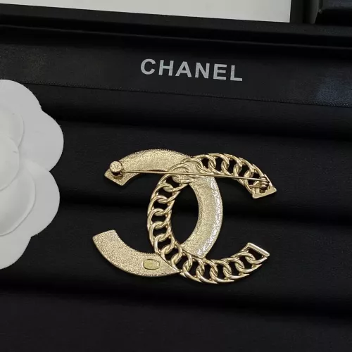 Cheap Chanel Brooches For Women #1338193 Replica Wholesale [$25.00 USD] [ITEM#1338193] on Replica Chanel Brooches