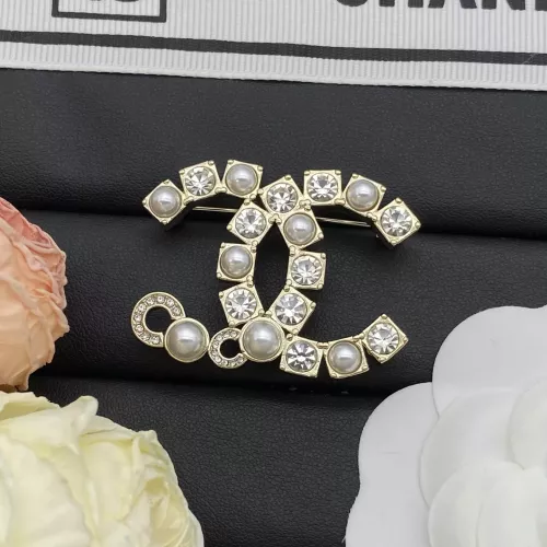 Chanel Brooches For Women #1338199