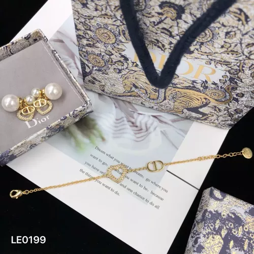 Cheap Christian Dior Bracelets For Women #1338207 Replica Wholesale [$25.00 USD] [ITEM#1338207] on Replica Christian Dior Bracelets
