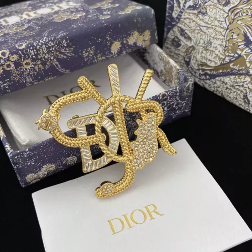 Cheap Christian Dior Brooches For Women #1338236 Replica Wholesale [$25.00 USD] [ITEM#1338236] on Replica Christian Dior Brooches