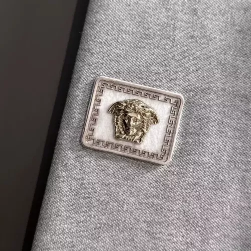 Cheap Versace T-Shirts Short Sleeved For Men #1338411 Replica Wholesale [$48.00 USD] [ITEM#1338411] on Replica Versace T-Shirts