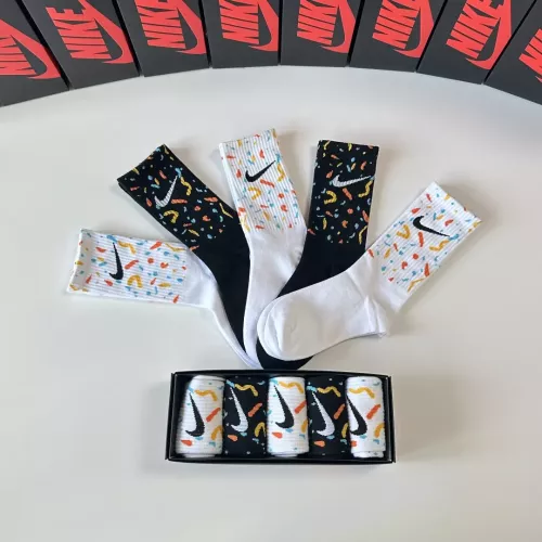 Cheap Nike Socks #1338611 Replica Wholesale [$29.00 USD] [ITEM#1338611] on Replica Nike Socks