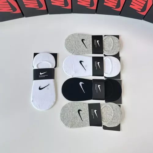 Cheap Nike Socks #1338615 Replica Wholesale [$27.00 USD] [ITEM#1338615] on Replica Nike Socks