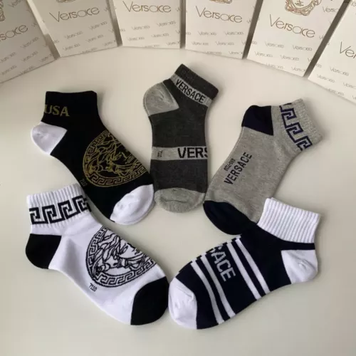 Cheap Versace Socks #1338640 Replica Wholesale [$27.00 USD] [ITEM#1338640] on Replica Versace Socks