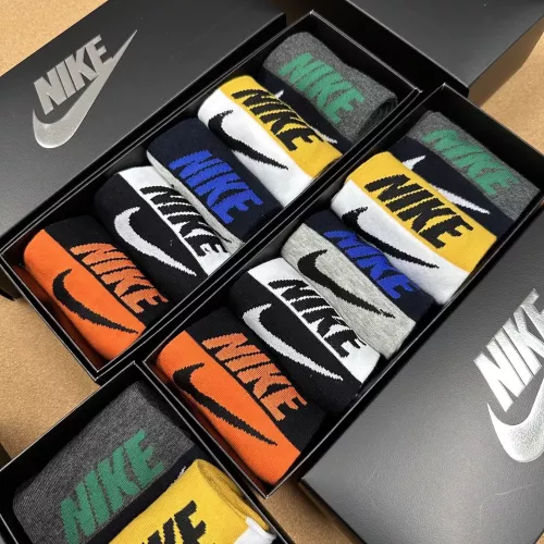 Cheap Nike Socks #1338641 Replica Wholesale [$25.00 USD] [ITEM#1338641] on Replica Nike Socks