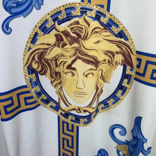 Cheap Versace T-Shirts Short Sleeved For Men #1340439 Replica Wholesale [$34.00 USD] [ITEM#1340439] on Replica Versace T-Shirts