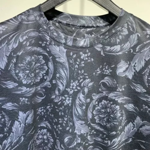 Cheap Versace T-Shirts Short Sleeved For Men #1340442 Replica Wholesale [$34.00 USD] [ITEM#1340442] on Replica Versace T-Shirts