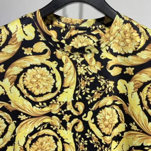 Cheap Versace T-Shirts Short Sleeved For Men #1340443 Replica Wholesale [$34.00 USD] [ITEM#1340443] on Replica Versace T-Shirts