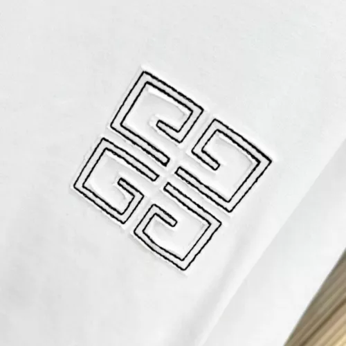 Cheap Givenchy T-Shirts Short Sleeved For Unisex #1340857 Replica Wholesale [$38.00 USD] [ITEM#1340857] on Replica Givenchy T-Shirts