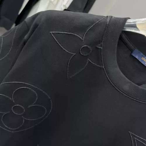 Cheap Louis Vuitton LV T-Shirts Short Sleeved For Unisex #1340874 Replica Wholesale [$40.00 USD] [ITEM#1340874] on Replica Louis Vuitton LV T-Shirts