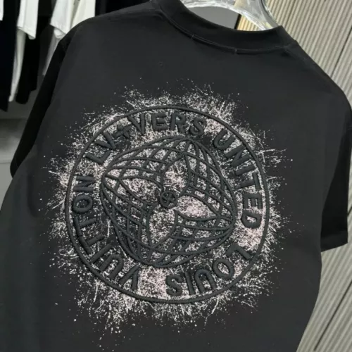Cheap Louis Vuitton LV T-Shirts Short Sleeved For Unisex #1340876 Replica Wholesale [$40.00 USD] [ITEM#1340876] on Replica Louis Vuitton LV T-Shirts