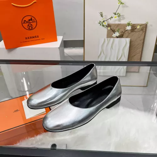 Cheap Hermes Flat Shoes For Women #1341101 Replica Wholesale [$98.00 USD] [ITEM#1341101] on Replica Hermes Flat Shoes