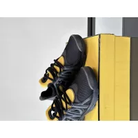 Cheap Fendi Casual Shoes For Men #1330569 Replica Wholesale [$130.00 USD] [ITEM#1330569] on Replica Fendi Casual Shoes