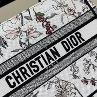 Cheap Christian Dior AAA Quality Tote-Handbags For Women #1331939 Replica Wholesale [$100.00 USD] [ITEM#1331939] on Replica Christian Dior AAA Quality Handbags