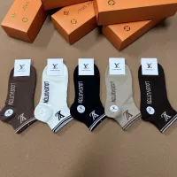 Cheap Louis Vuitton LV Socks For Women #1332485 Replica Wholesale [$25.00 USD] [ITEM#1332485] on Replica Louis Vuitton LV Socks