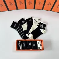 Cheap Hermes Socks #1332498 Replica Wholesale [$27.00 USD] [ITEM#1332498] on Replica Hermes Socks