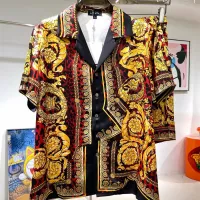Cheap Versace Tracksuits Short Sleeved For Men #1333403 Replica Wholesale [$76.00 USD] [ITEM#1333403] on Replica Versace Tracksuits