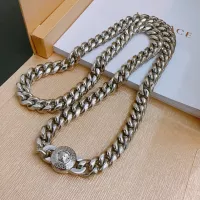 Cheap Versace Necklaces #1336776 Replica Wholesale [$52.00 USD] [ITEM#1336776] on Replica Versace Necklaces