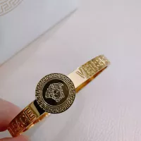 Cheap Versace Bracelets #1337467 Replica Wholesale [$42.00 USD] [ITEM#1337467] on Replica Versace Bracelets