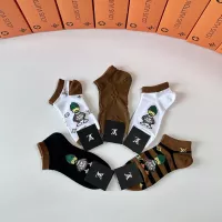 Cheap Louis Vuitton LV Socks #1338634 Replica Wholesale [$27.00 USD] [ITEM#1338634] on Replica Louis Vuitton LV Socks