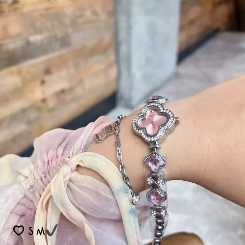 Cheap Van Cleef &amp; Arpels Watches For Women #1342697 Replica Wholesale [$29.00 USD] [ITEM#1342697] on Replica Van Cleef &amp; Arpels Watches