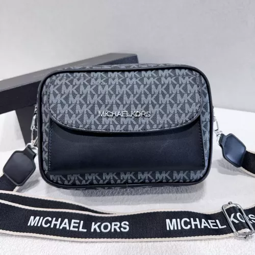 Michael Kors Messenger Bags For Unisex #1342984
