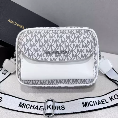 Michael Kors Messenger Bags For Unisex #1342987