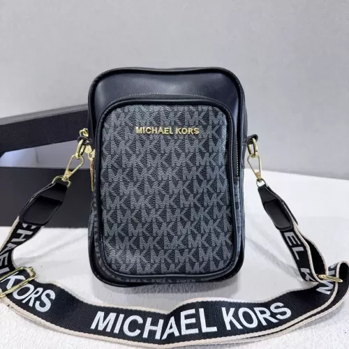 Michael Kors Messenger Bags For Unisex #1342989
