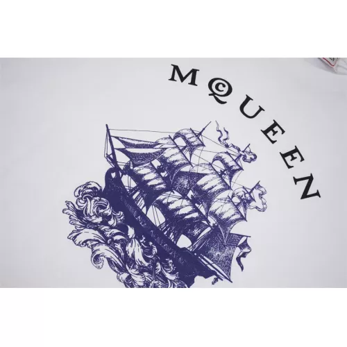 Cheap Alexander McQueen T-shirts Short Sleeved For Unisex #1343152 Replica Wholesale [$34.00 USD] [ITEM#1343152] on Replica Alexander McQueen T-shirts