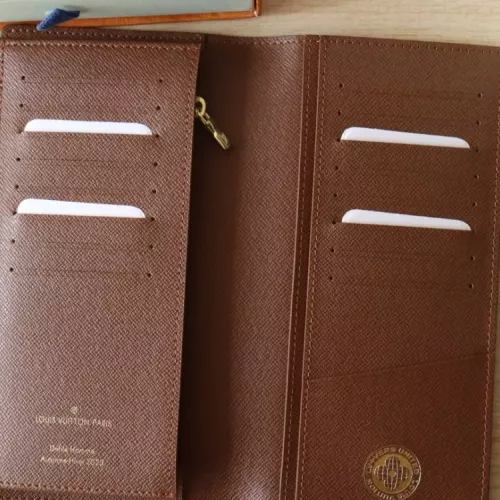Cheap Louis Vuitton AAA Quality Wallets #1343332 Replica Wholesale [$72.00 USD] [ITEM#1343332] on Replica Louis Vuitton AAA+ Quality Wallets