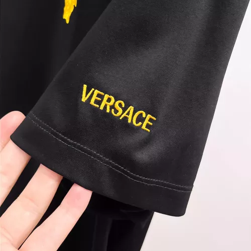 Cheap Versace T-Shirts Short Sleeved For Men #1343857 Replica Wholesale [$92.00 USD] [ITEM#1343857] on Replica Versace T-Shirts