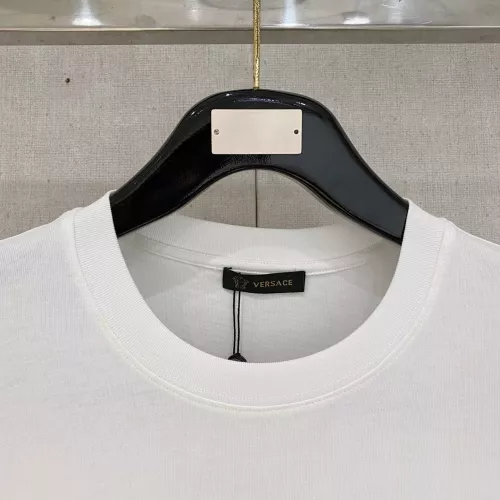 Cheap Versace T-Shirts Short Sleeved For Unisex #1343903 Replica Wholesale [$85.00 USD] [ITEM#1343903] on Replica Versace T-Shirts