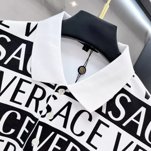 Cheap Versace T-Shirts Short Sleeved For Men #1343918 Replica Wholesale [$88.00 USD] [ITEM#1343918] on Replica Versace T-Shirts