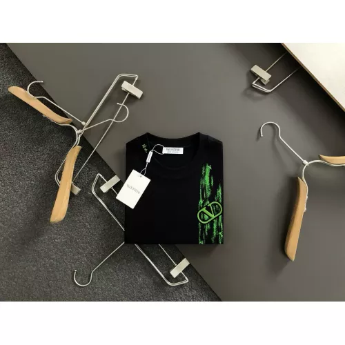 Cheap Valentino T-Shirts Short Sleeved For Men #1343927 Replica Wholesale [$88.00 USD] [ITEM#1343927] on Replica Valentino T-Shirts