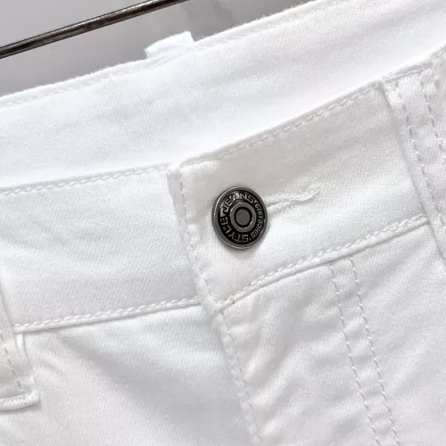 Cheap Burberry Jeans For Men #1343992 Replica Wholesale [$96.00 USD] [ITEM#1343992] on Replica Burberry Jeans