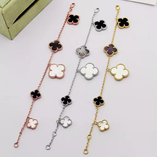 Cheap Van Cleef &amp; Arpels Bracelets For Women #1344167 Replica Wholesale [$32.00 USD] [ITEM#1344167] on Replica Van Cleef &amp; Arpels Bracelets