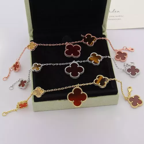 Cheap Van Cleef &amp; Arpels Bracelets For Women #1344174 Replica Wholesale [$32.00 USD] [ITEM#1344174] on Replica Van Cleef &amp; Arpels Bracelets