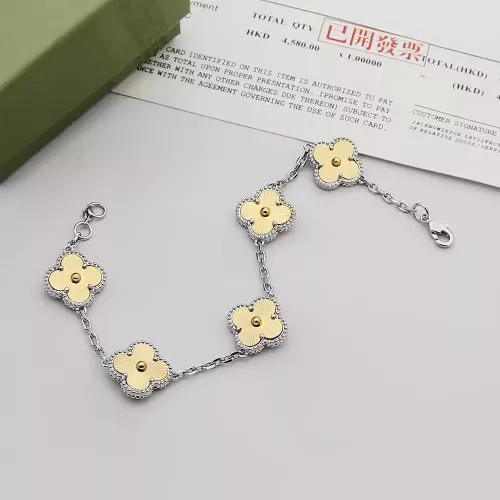 Cheap Van Cleef &amp; Arpels Bracelets For Women #1344269 Replica Wholesale [$32.00 USD] [ITEM#1344269] on Replica Van Cleef &amp; Arpels Bracelets