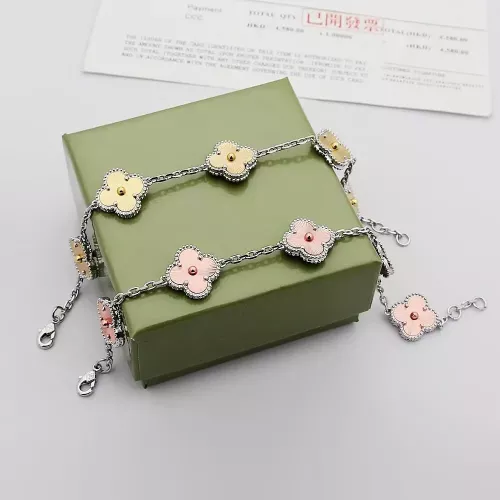Cheap Van Cleef &amp; Arpels Bracelets For Women #1344269 Replica Wholesale [$32.00 USD] [ITEM#1344269] on Replica Van Cleef &amp; Arpels Bracelets