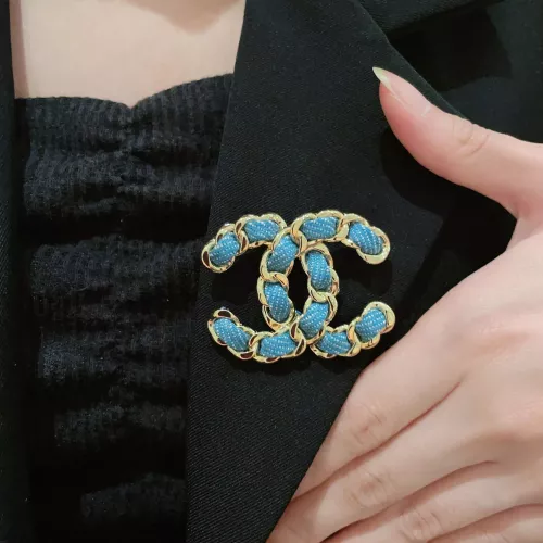 Cheap Chanel Brooches For Women #1344364 Replica Wholesale [$29.00 USD] [ITEM#1344364] on Replica Chanel Brooches