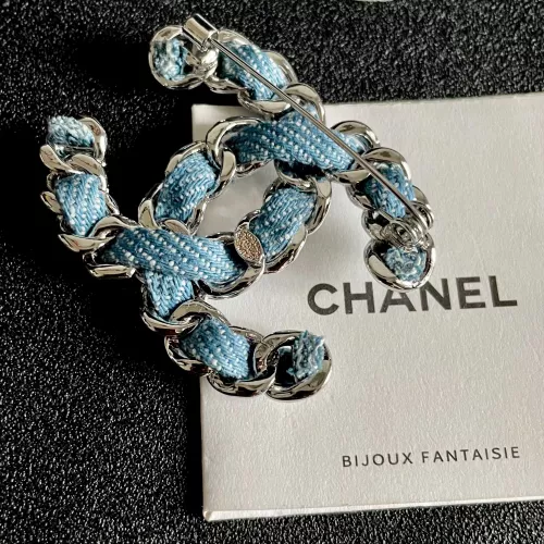 Cheap Chanel Brooches For Women #1344366 Replica Wholesale [$29.00 USD] [ITEM#1344366] on Replica Chanel Brooches