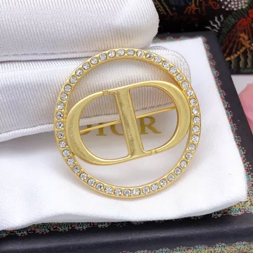 Cheap Christian Dior Brooches For Women #1344641 Replica Wholesale [$29.00 USD] [ITEM#1344641] on Replica Christian Dior Brooches