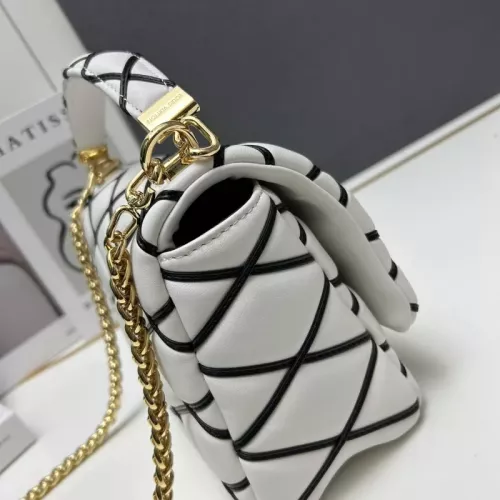 Cheap Louis Vuitton AAA Quality Messenger Bags For Women #1344818 Replica Wholesale [$135.00 USD] [ITEM#1344818] on Replica Louis Vuitton AAA Quality Messenger Bags