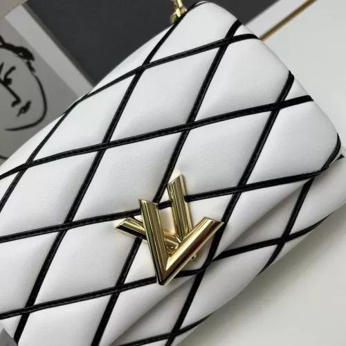 Cheap Louis Vuitton AAA Quality Messenger Bags For Women #1344818 Replica Wholesale [$135.00 USD] [ITEM#1344818] on Replica Louis Vuitton AAA Quality Messenger Bags