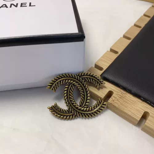 Cheap Chanel Brooches For Women #1344825 Replica Wholesale [$23.00 USD] [ITEM#1344825] on Replica Chanel Brooches