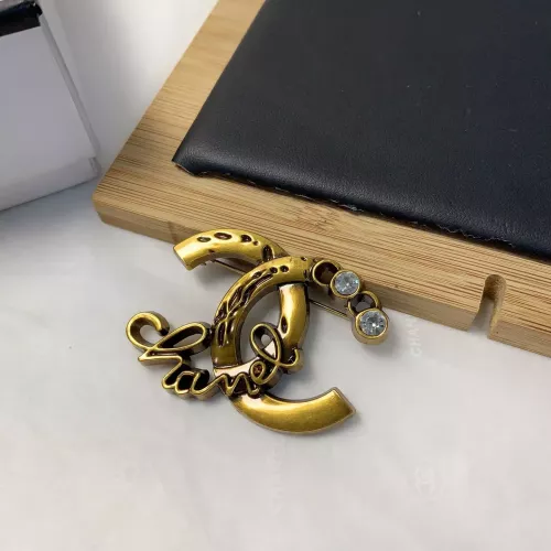 Cheap Chanel Brooches For Women #1344832 Replica Wholesale [$23.00 USD] [ITEM#1344832] on Replica Chanel Brooches
