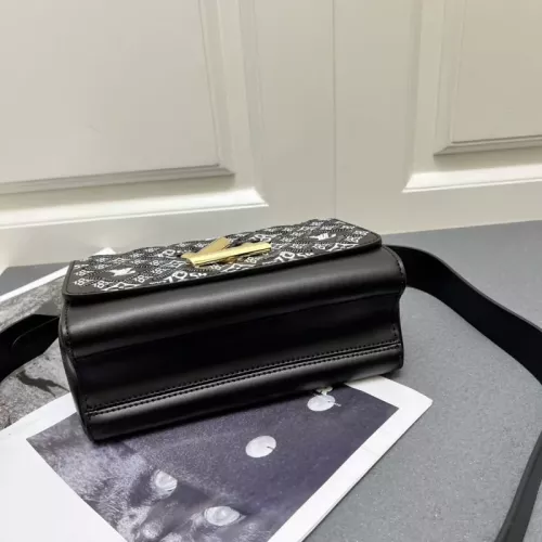 Cheap Louis Vuitton AAA Quality Messenger Bags For Women #1344835 Replica Wholesale [$115.00 USD] [ITEM#1344835] on Replica Louis Vuitton AAA Quality Messenger Bags