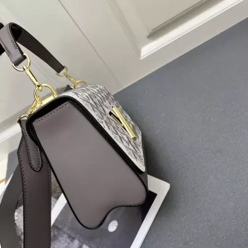 Cheap Louis Vuitton AAA Quality Messenger Bags For Women #1344836 Replica Wholesale [$115.00 USD] [ITEM#1344836] on Replica Louis Vuitton AAA Quality Messenger Bags