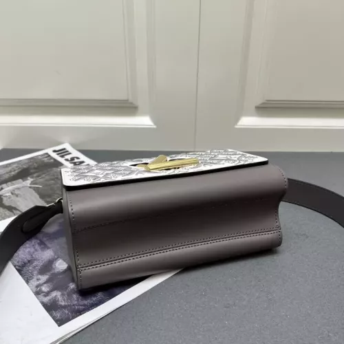 Cheap Louis Vuitton AAA Quality Messenger Bags For Women #1344836 Replica Wholesale [$115.00 USD] [ITEM#1344836] on Replica Louis Vuitton AAA Quality Messenger Bags