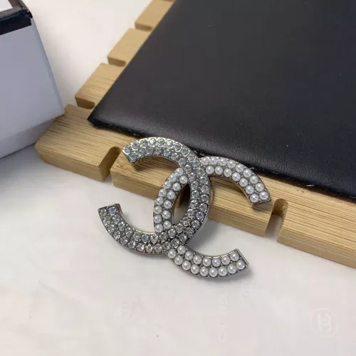 Chanel Brooches For Women #1344847
